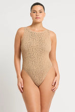 Load image into Gallery viewer, Bond-eye Guinness Onepiece - Oat Leopard