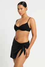 Load image into Gallery viewer, Bond eye Jinx Sarong Black