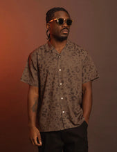 Load image into Gallery viewer, Duvin Dark Leopard Leisure Stretch Button-up