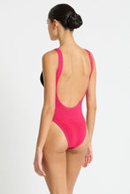 Load image into Gallery viewer, Bond-Eye Splice Mara Rasberry / Black one piece
