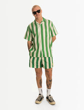 Load image into Gallery viewer, Duvin Travel Buttonup - GREEN