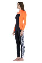 Load image into Gallery viewer, GlideSoul full wetsuit 3/2 MM women bold leopard /orange