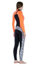Load image into Gallery viewer, GlideSoul full wetsuit 3/2 MM women bold leopard /orange