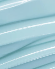 Load image into Gallery viewer, Coola SPF 30 Refreshing Plumping Gel
