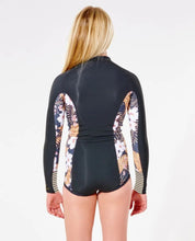 Load image into Gallery viewer, RipCurl junior girl G-Bomb shorty wetsuit
