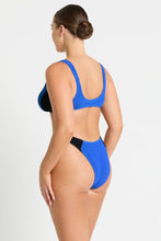 Load image into Gallery viewer, Bond-Eye Splice Mara Cobalt / Black bikini set
