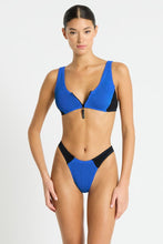 Load image into Gallery viewer, Bond-Eye Splice Mara Cobalt / Black bikini set
