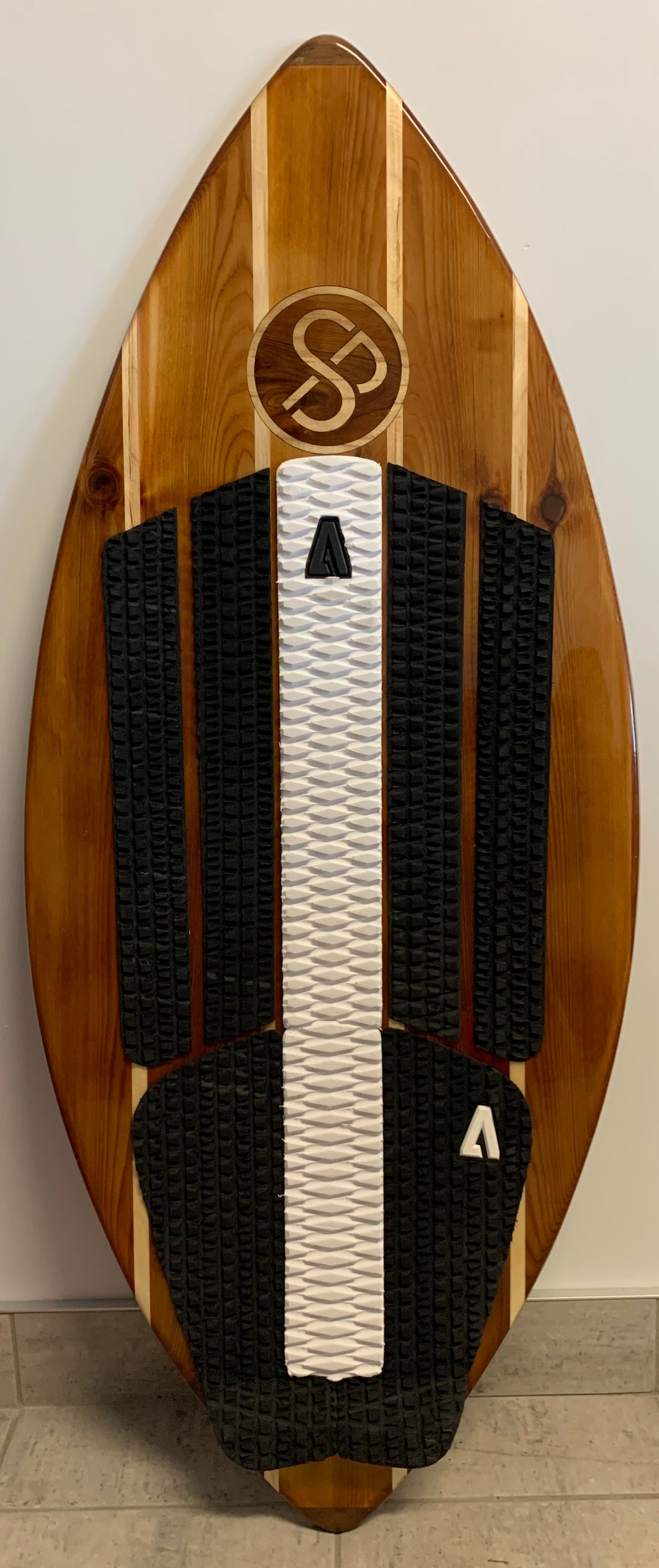 Shoreboard Whiplash custom handcrafted skim board
