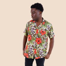 Load image into Gallery viewer, Duvin LEO FLORAL button up shirt
